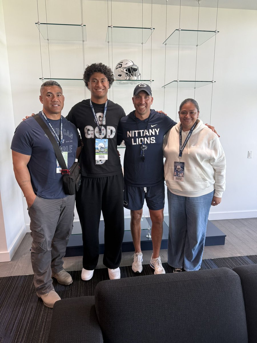 MarcusFakatou's tweet image. Thank you @PennStateFball for the hospitality! Thank you to Ao and Pam Polamalu for hosting me and my family. Great staff at Penn State! Malo he me’a kotoa🙏🏽 #WeAre

@CoachMC_PSU @MalloeMalloe D’Anton Lynn @CoachGriff46 @StevenG511