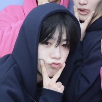 ᒐƷ♡ tweet media