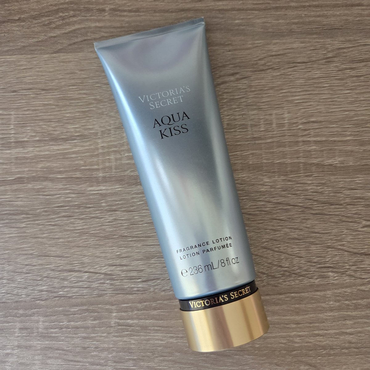 ส่งต่อ โลชั่น aqua kiss ลองไปครั้งเดียว

390 รวมส่ง ems ค่ะ (คุยราคาได้)

#Victoriasecret #ส่งต่อVictoriasecret #ส่งต่อสกินแคร์ #ส่งต่อคสอ #คสอมือสอง #ส่งต่อเครื่องสำอางค์ #ส่งต่อเครื่องสำอาง #ส่งต่อน้ำหอม lotion