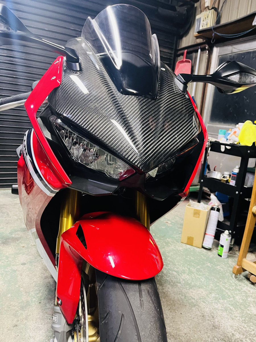 あんな tweet media