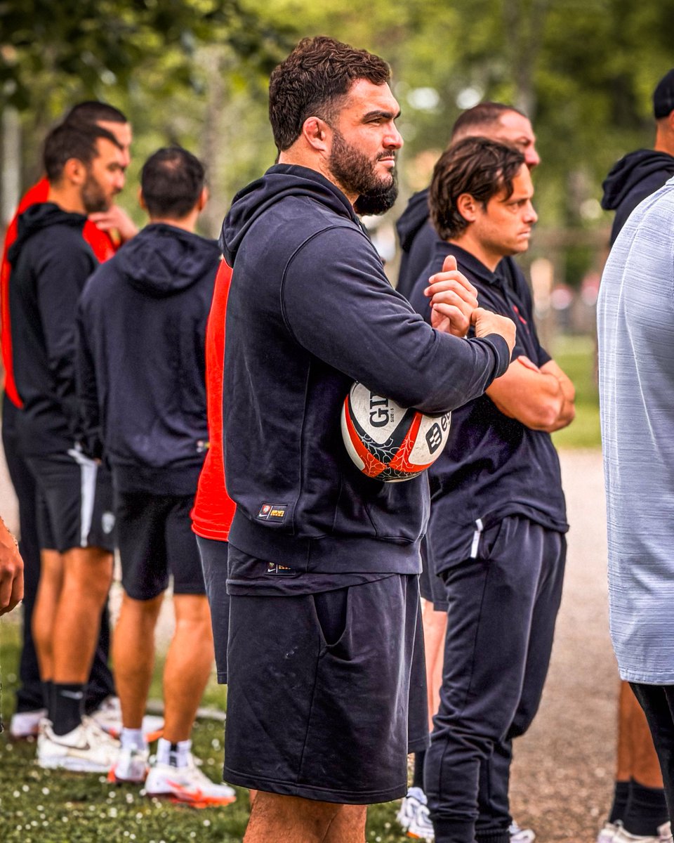 RCTofficiel's tweet photo. ๐๐๐๐๐๐๐๐๐๐ ๐
Derniรจre rรฉpรฉtition avant le match โ๏ธ๐ช
#ParceQueToulon #USMRCT https://t.co/aju4PYFJxb