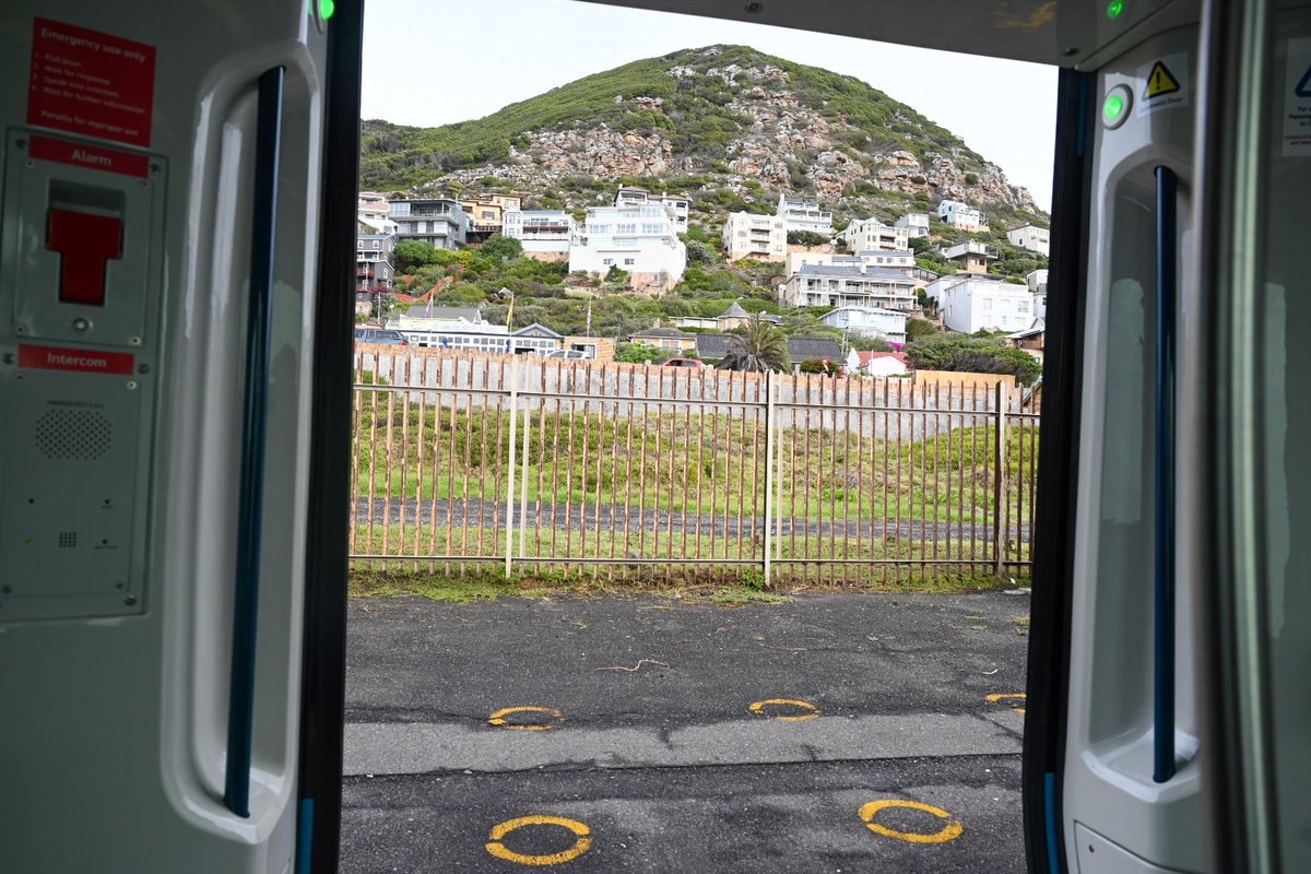 MetrorailWC's tweet photo. Southern Line Train ride 🚆💙 https://t.co/g44uwKoosX