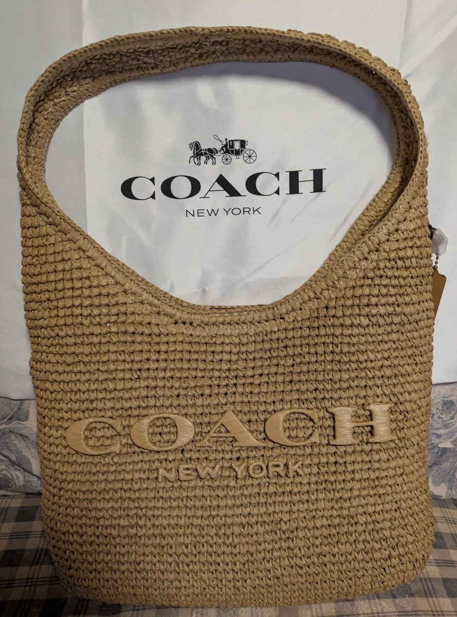 myumyu43419621's tweet image. 息子達から思わぬ贈り物が…😭
#COACH