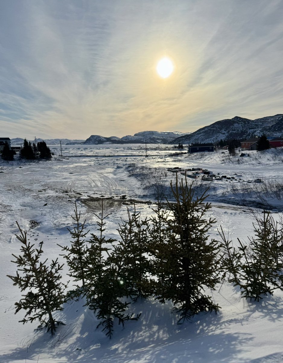 BolandC's tweet image. Gentle mornings. The light. The sky. The land, stretching out in front of me. Nunatsiavut means this beautiful land. 
Happy Saturday, friends. Enjoy your day.
Nain, April 17, 2026. #Labrador #Nature