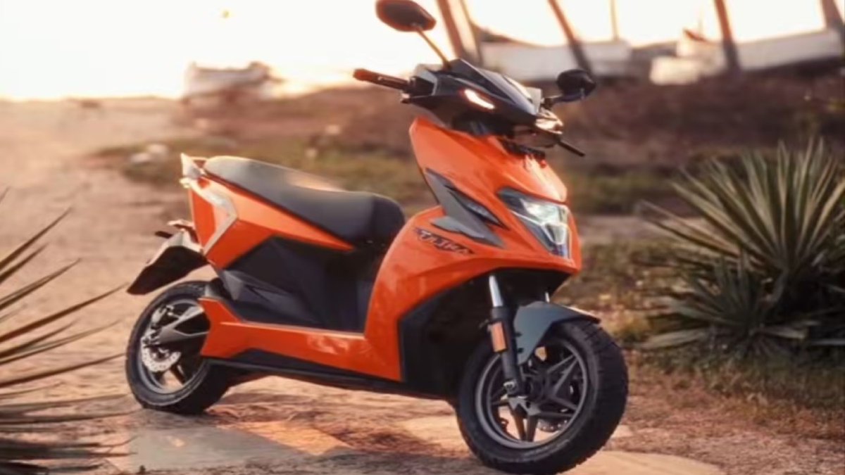 Khabarfast's tweet image. अब लंबी दूरी की टेंशन खत्म! सिंगल चार्ज में 400KM चलने वाला ई-स्कूटर भारत में लॉन्च; जानिए इसकी कीमत 

khabarfast.com/automobile-upd… 

#ElectricScooter #EVScooter #ElectricVehicle #EVIndia #400KMRange #LongRangeScooter #EcoFriendlyEVScooter #GreenMobility #ElectricMobility