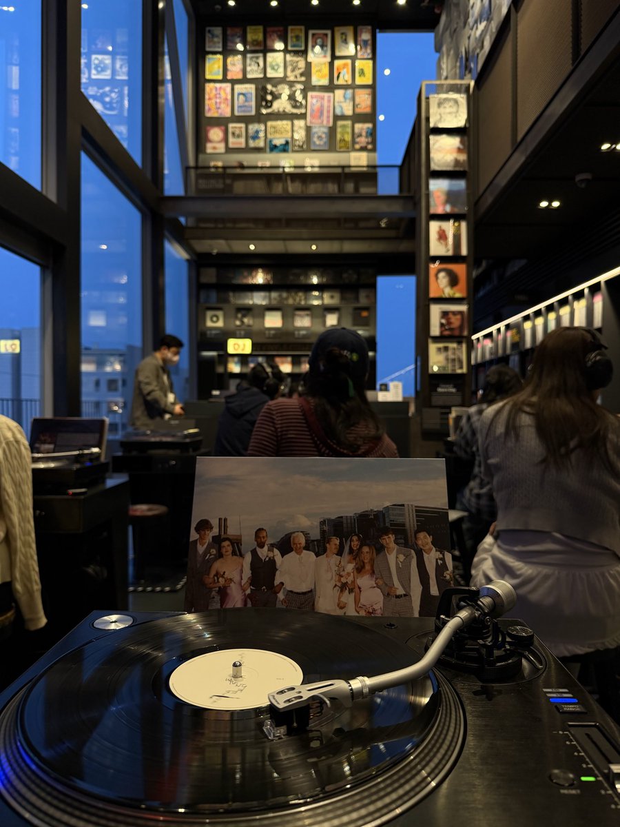 h* (@fiimsbucky) on Twitter photo 