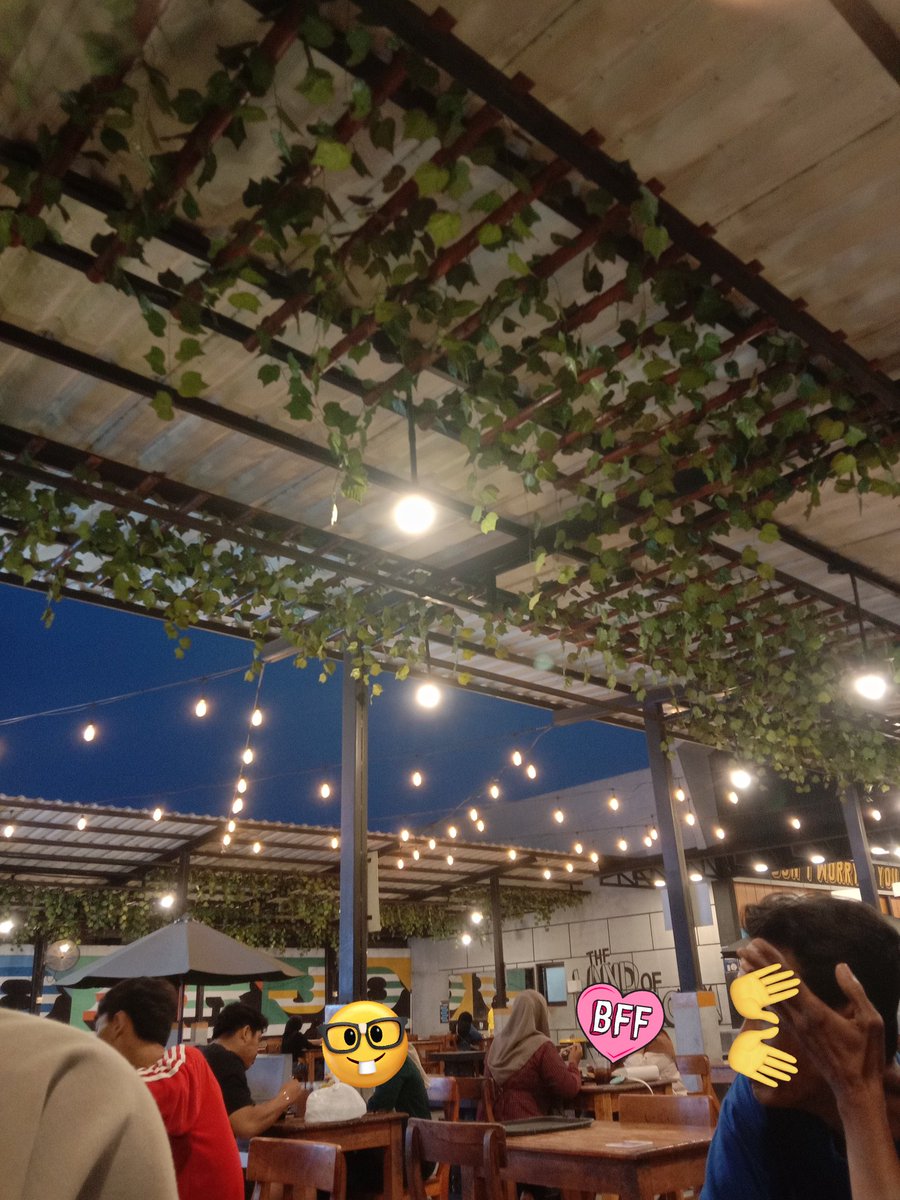 zuen ⭐____^ tweet media