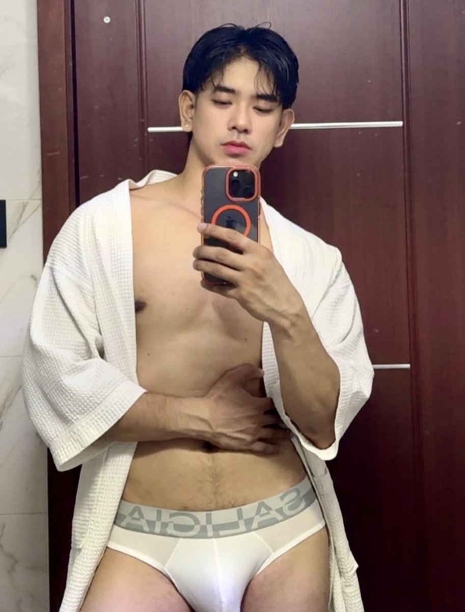 เสพติดผู้ชาย™️ tweet media