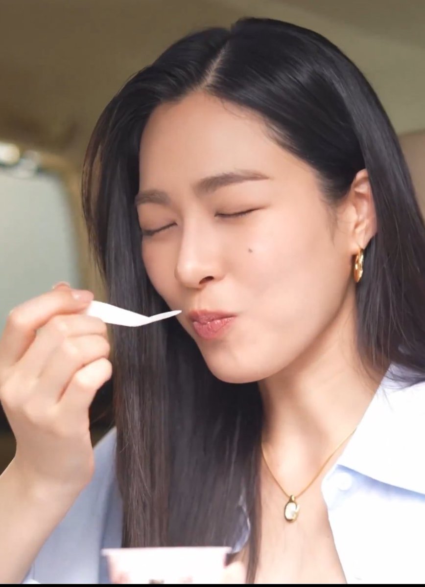 LingLing Kwong VietNam FC - For DarLing 🇻🇳 tweet media