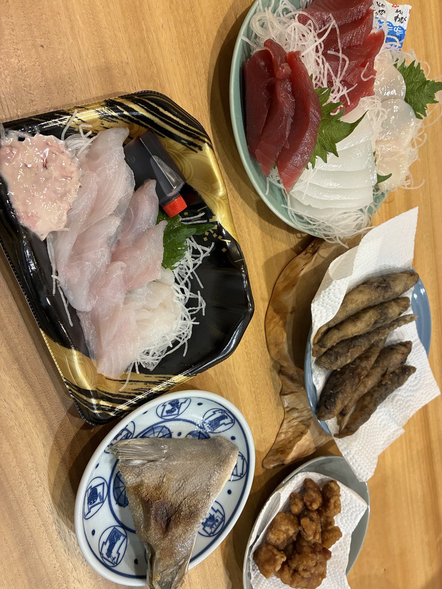 taka39___'s tweet photo. 初めて魚平行ってみた！
頂きまーす！ https://t.co/SmeRTeEehN