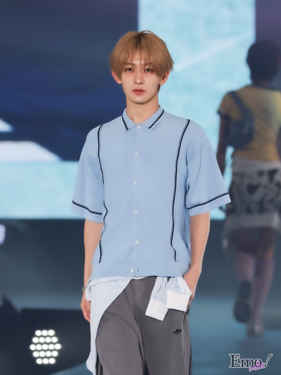 Emo!miu／エモミュー tweet media