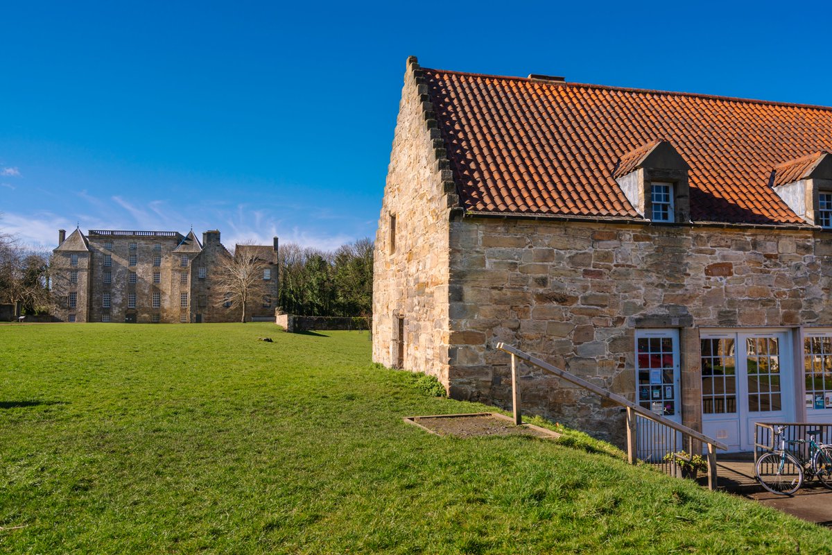 kinneil's tweet photo. Happy #WorldHeritageDay! Name of ancient parish of Kinneil meant 'Head of the Wall' - Eastern gateway to @AntonineWall #WHS : discover more on a tour @welovehistory inside Kinneil House today or most Saturdays till September [📷@VisitScotland / Kenny Lam] #WHUK #UNESCO https://t.co/TgtgBtUtJw