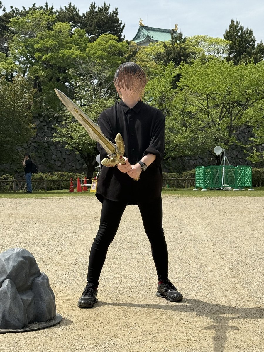 たけたく tweet media