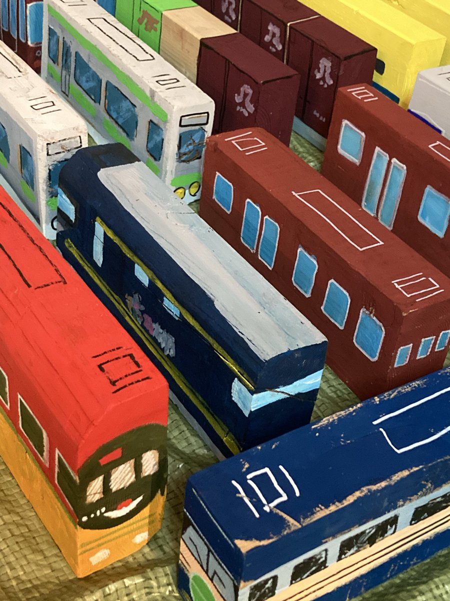 animationsoup's tweet photo. アニメーションワークショップで動かしてもらう電車をつくりました！
宝塚文化芸術センターで、5/9（土）にします！ https://t.co/UoeFVLaAVs