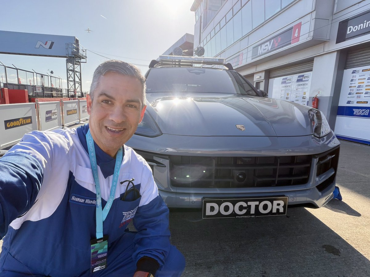 LeDyslexicMedic's tweet image. Good Morning from @DoningtonParkUK 
Privileged to be part of the medical team to ensure we have a healthy touring event 🏎️🏁
Medical car looks gleaming after a spring wash 🙌🏽👊🏽
@BTCC #fy #fyp #pov #helimed #motorsport