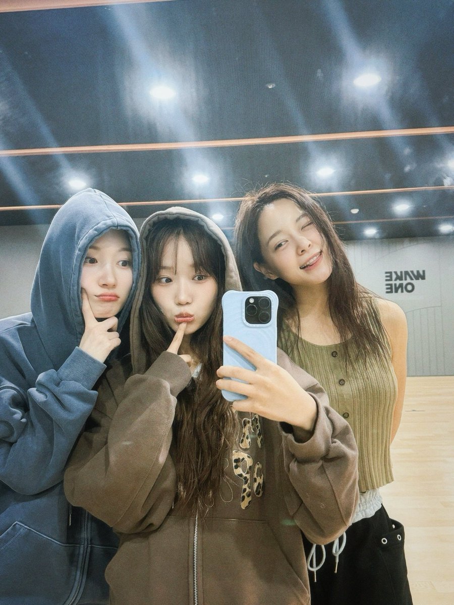 세채댕이라니ㅜㅜㅠ 행복하다ㅜㅜㅠ

#김세정 #세정 #아이오아이