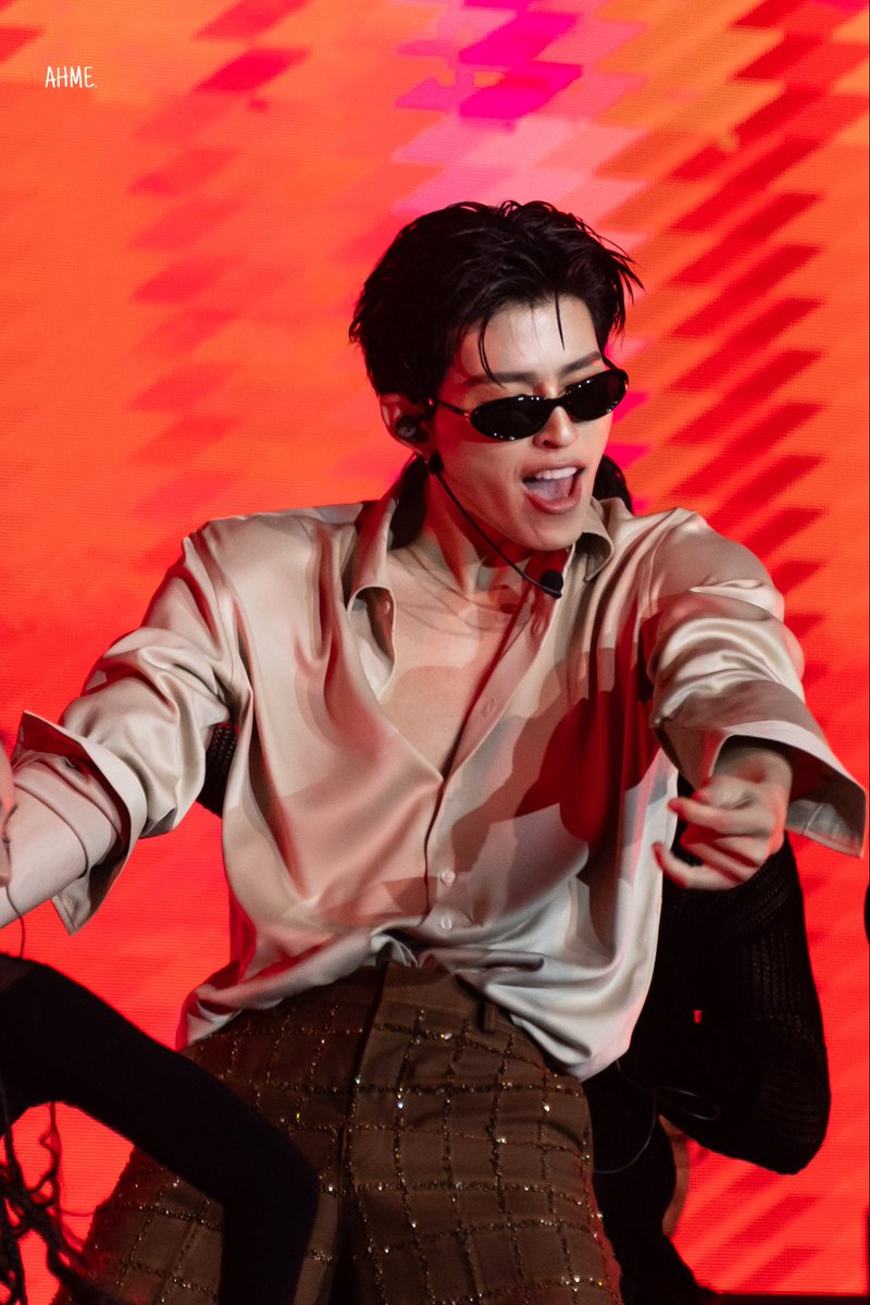 🥵🕶️

#PondPhuwinRendezvousInMacau
#ppnaravit 
#ปอนด์ภูวินทร์