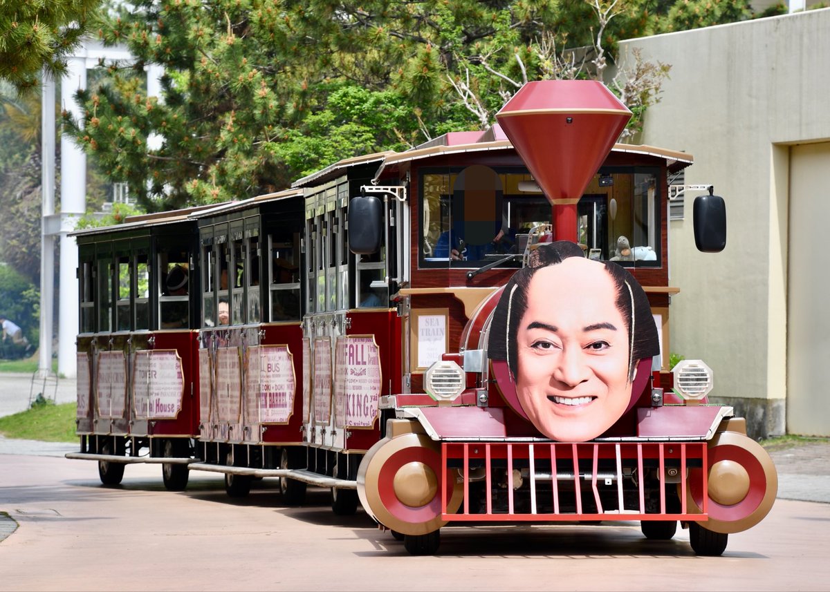 よだだよ tweet media