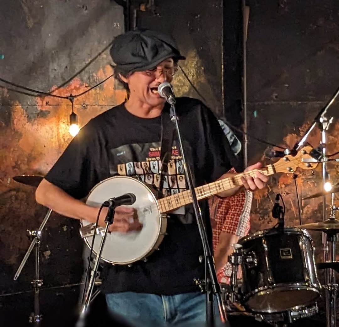 キチュウ tweet media