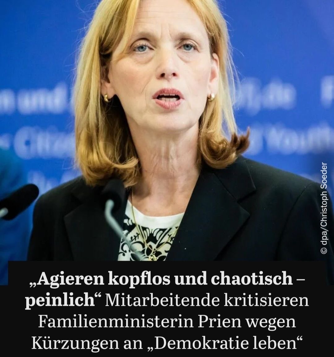 Die Ministerin, die Twitter dramatisch verlassen hatte, liefert:  <a href="/PrienKarin/">Karin Prien</a> 
"Ein Mitarbeiter sagte er frage sich, ob er sich „inzwischen nicht eher zum Mittäter“ bei der Vernichtung zivilgesellschaftlicher Organisationen mache, anstatt die Demokratie zu schützen."