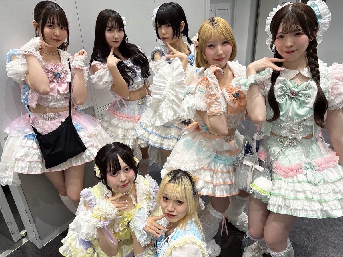 iCON__INFO's tweet image. 本日は渋谷と五反田にお越しいただきありがとうございました！

次のライブは明日！4月19日(日)です！

4月19日(日)
『SELENE STADIUM』
@ 白金高輪SELENEb2
OPEN 10:00 START 10:15
🎫 livepocket.jp/e/selest-0419

#iCON!出演
🎤12:20~12:45
📷13:05~14:25 B

4月19日(日)
『SHOWTIME』
@