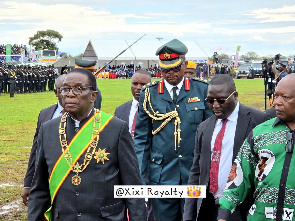 ChichiRemhunga's tweet photo. His Excellency President Mnangagwa has lit the Independence Flame at Maphisa Stadium.
#ZimAt46 https://t.co/1HbWkTsSTh