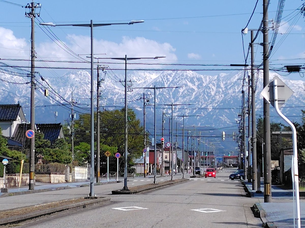 rckiyo's tweet photo. 滑川　#見た人もなにか街灯をあげる https://t.co/CWslpQD7Rj
