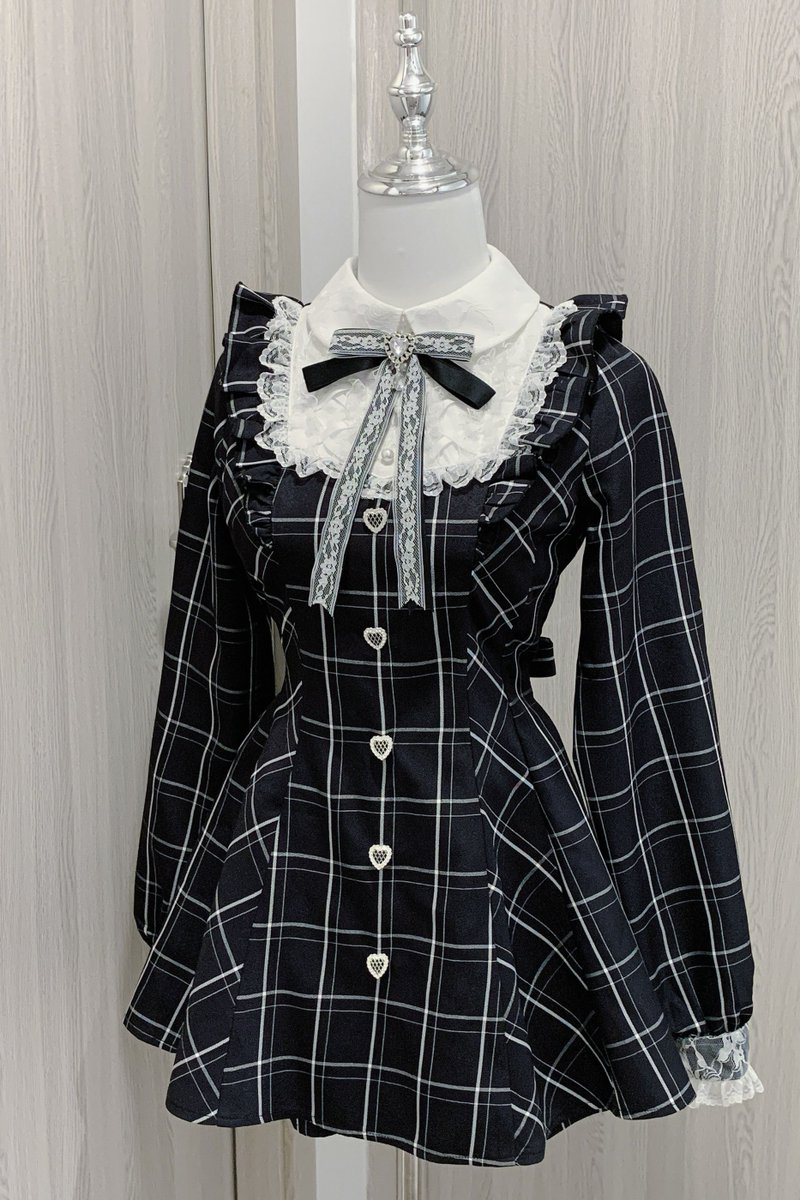 LilyBlack tweet media