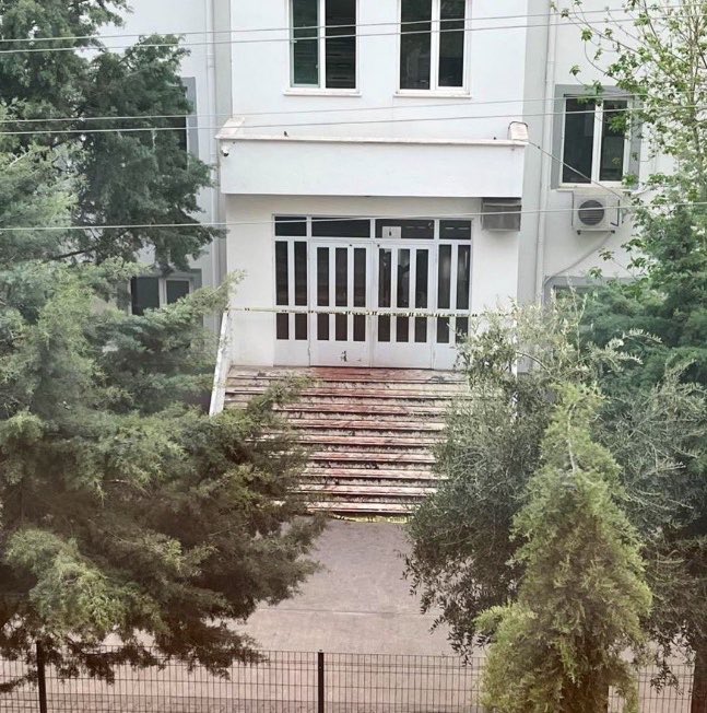 invisilight's tweet photo. If you think these photos are from a horror movie scene, you're wrong. These photos are the reality of Türkiye.
#StopMurderInTurkiye https://t.co/kK3SvdiHpF