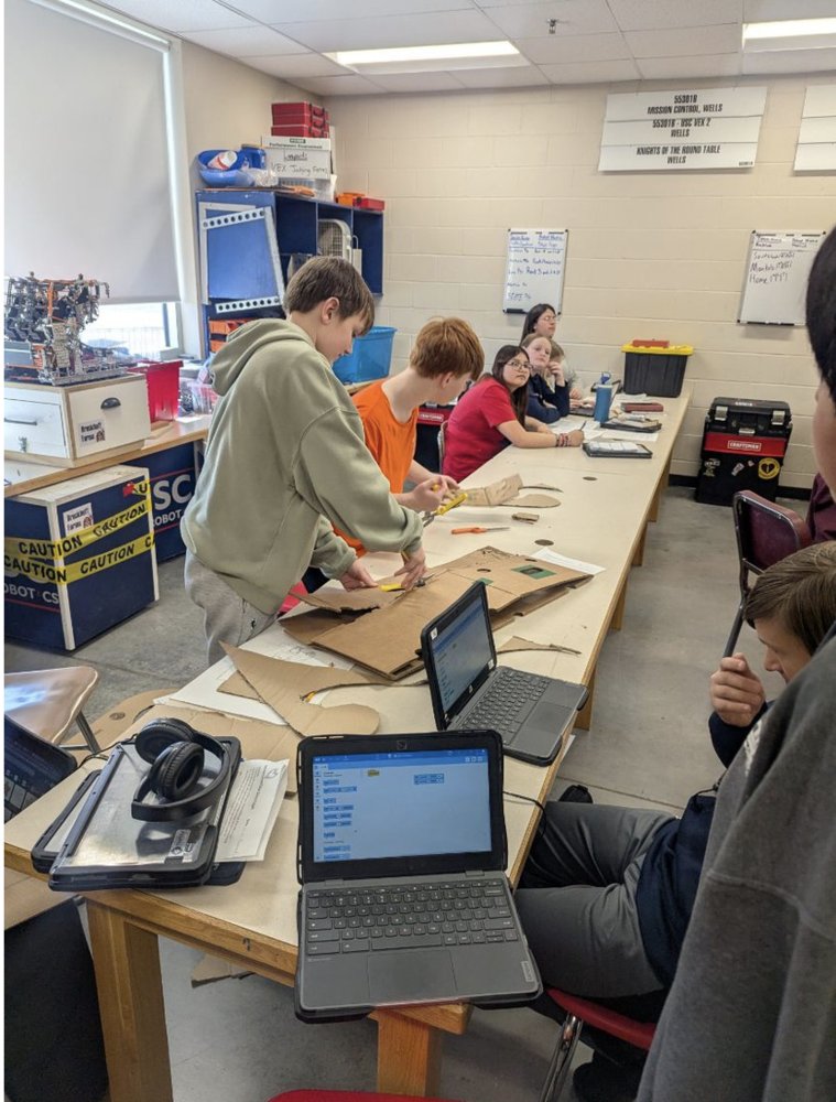 rebelsusc's tweet photo. Grade 7 Game Projects https://t.co/Zmq05nqNdL https://t.co/XpQW6KaaxL