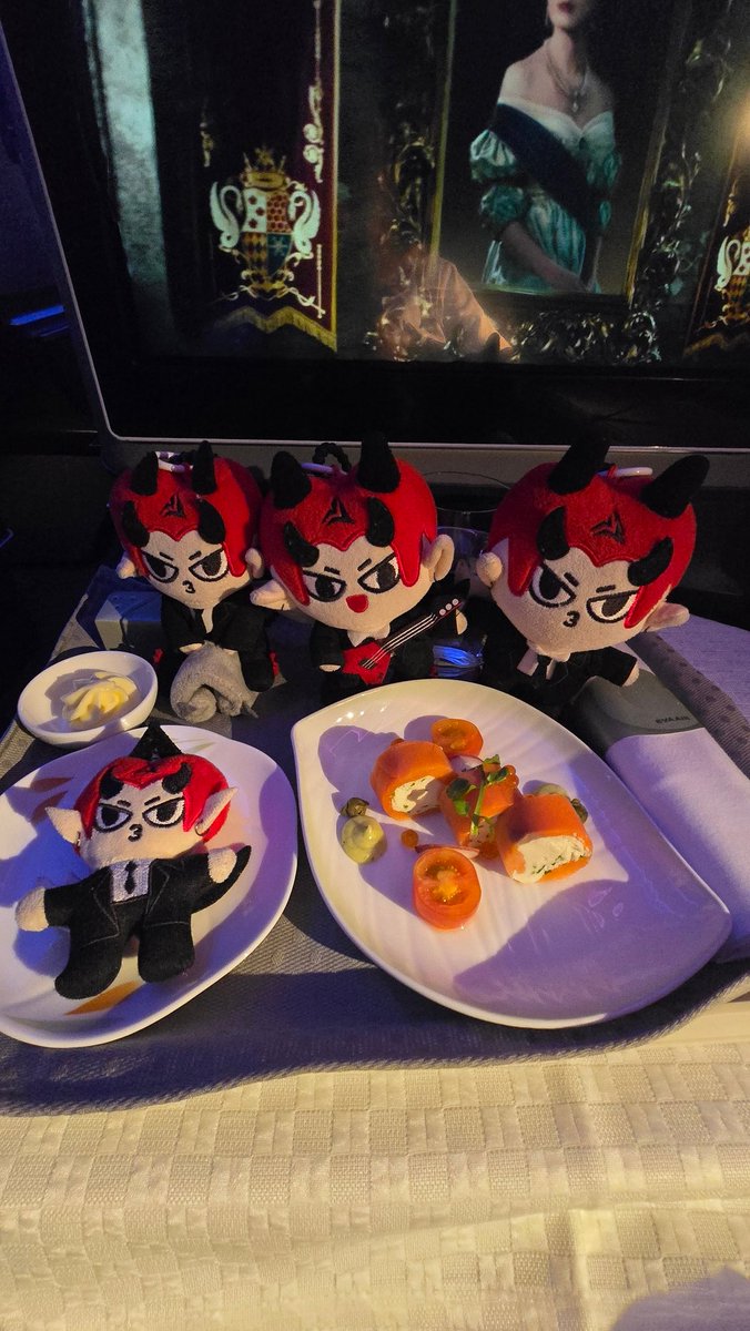 Golden⁷PP (REST) tweet media