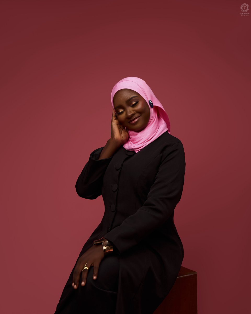 MoryamOlapade's tweet photo. Chapter 28 🥳✨💜

Photographed by @swizzcloudy 
Retouched by me 🤭 https://t.co/DDh7bObUgM