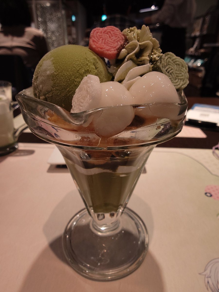 star_wishbrz's tweet image. 飲み物とデザートは来たけど……主食はまだですか？
#アニカフェ
#Re:vale
#りばぁれ茶屋