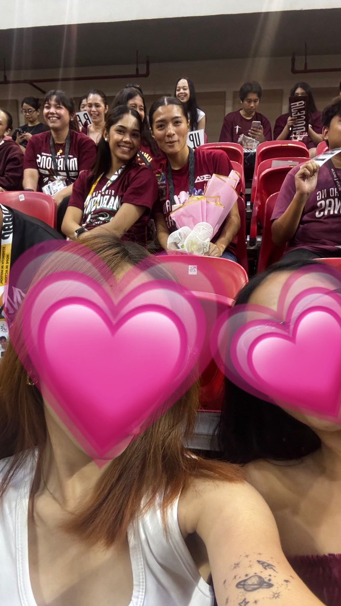 charm ۶ৎ tweet media