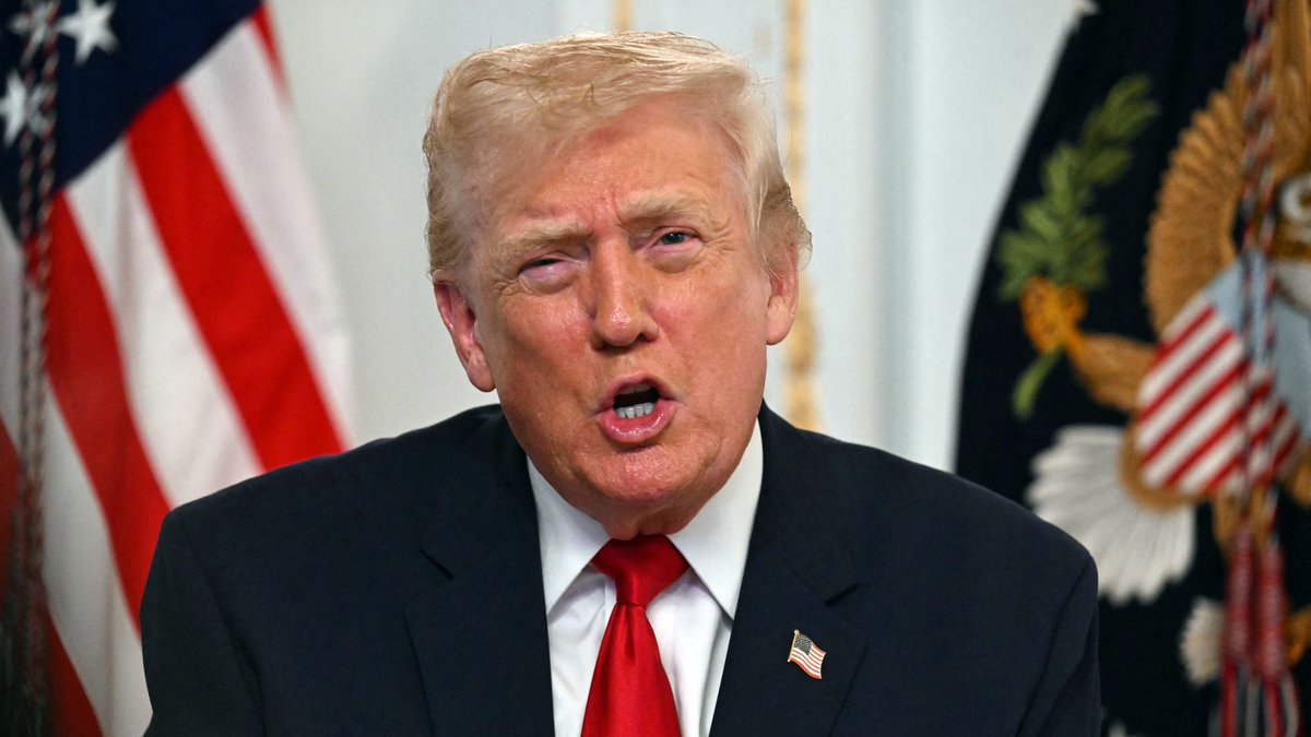 Globe Eye News tweet media