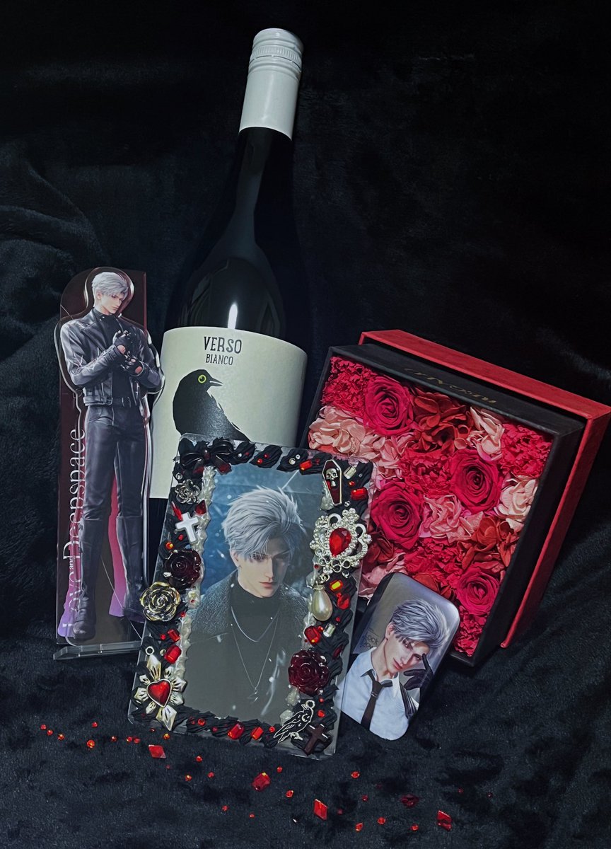 あろえ tweet media