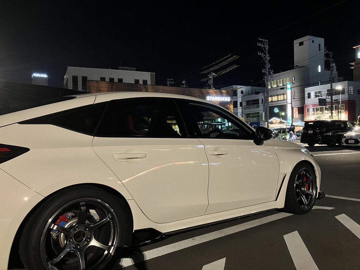 ナイトやん tweet media