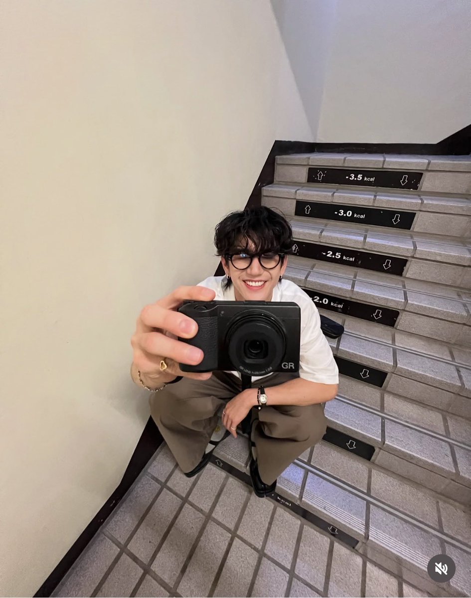 jainoynoy(เฉิน) tweet media