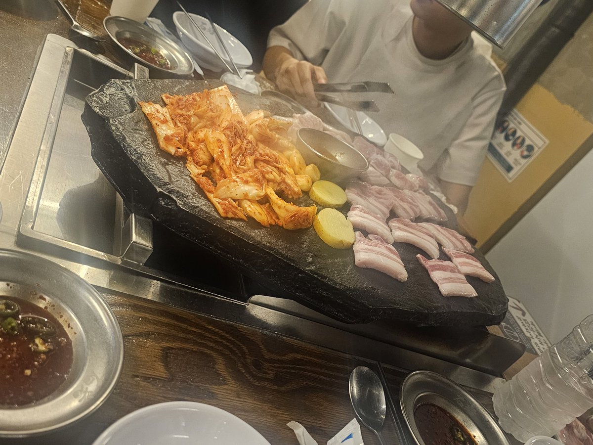 어이성모 tweet media