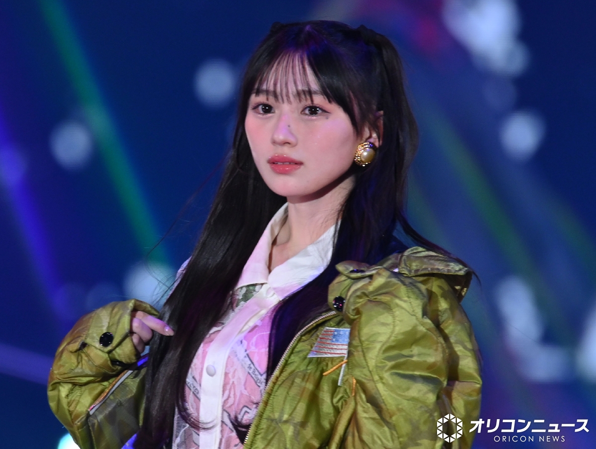 oricon's tweet photo. 【🌼ガルアワ 26 S/S🌼】
乃木坂46・川﨑桜

個性的な古着スタイルにもかわいさチラリ💕
https://t.co/s7xmDN2fk7

＼フォトギャラ随時更新中📸🌟／
https://t.co/HgN57tWkzK

#ガルアワ2026SS https://t.co/O2tMCFrQSg