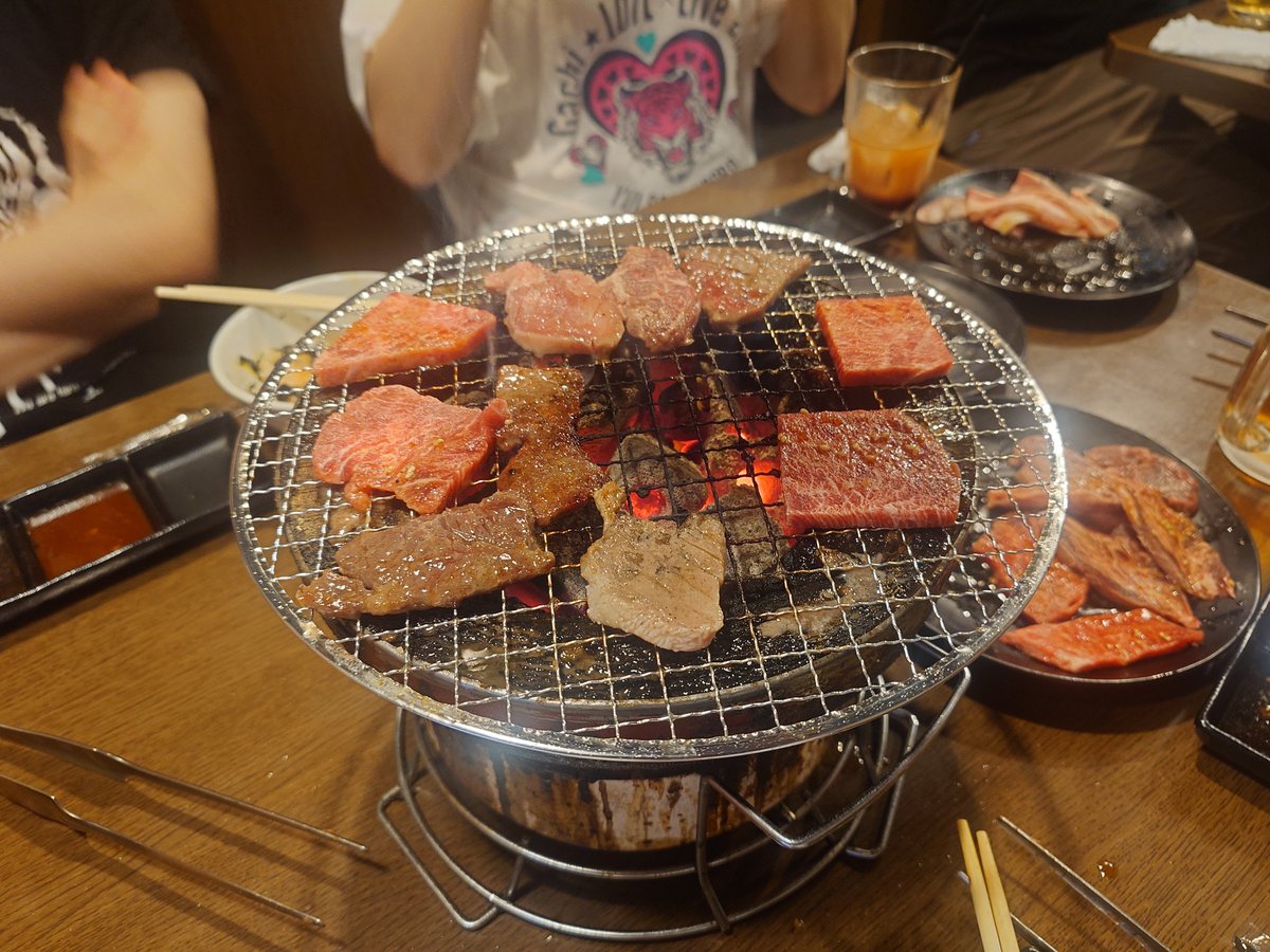 rurirurinofan's tweet photo. 打ち上げ、肉だ肉!#SpringLL2026 https://t.co/y6m4MbIViV