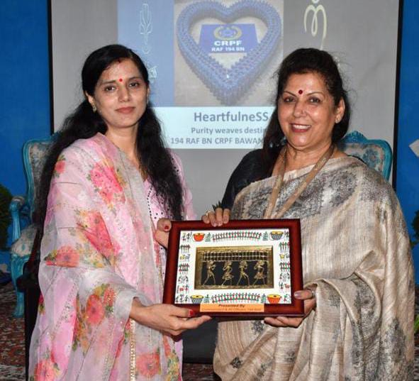 194RAF's tweet photo. *194 RAF* under Smt. Anshu Dhuria organized
a *3- days Heartfulness Meditation Retreat*
 (15 -17 April)  guided by *Smt. Rajni Dutta &amp; Smt. Vinita Upreti of Heartfulness Institute*,
Personnel and their families participated enthusiastically.
An enriching &amp; holistic experience !! https://t.co/VlcmUqAUcy