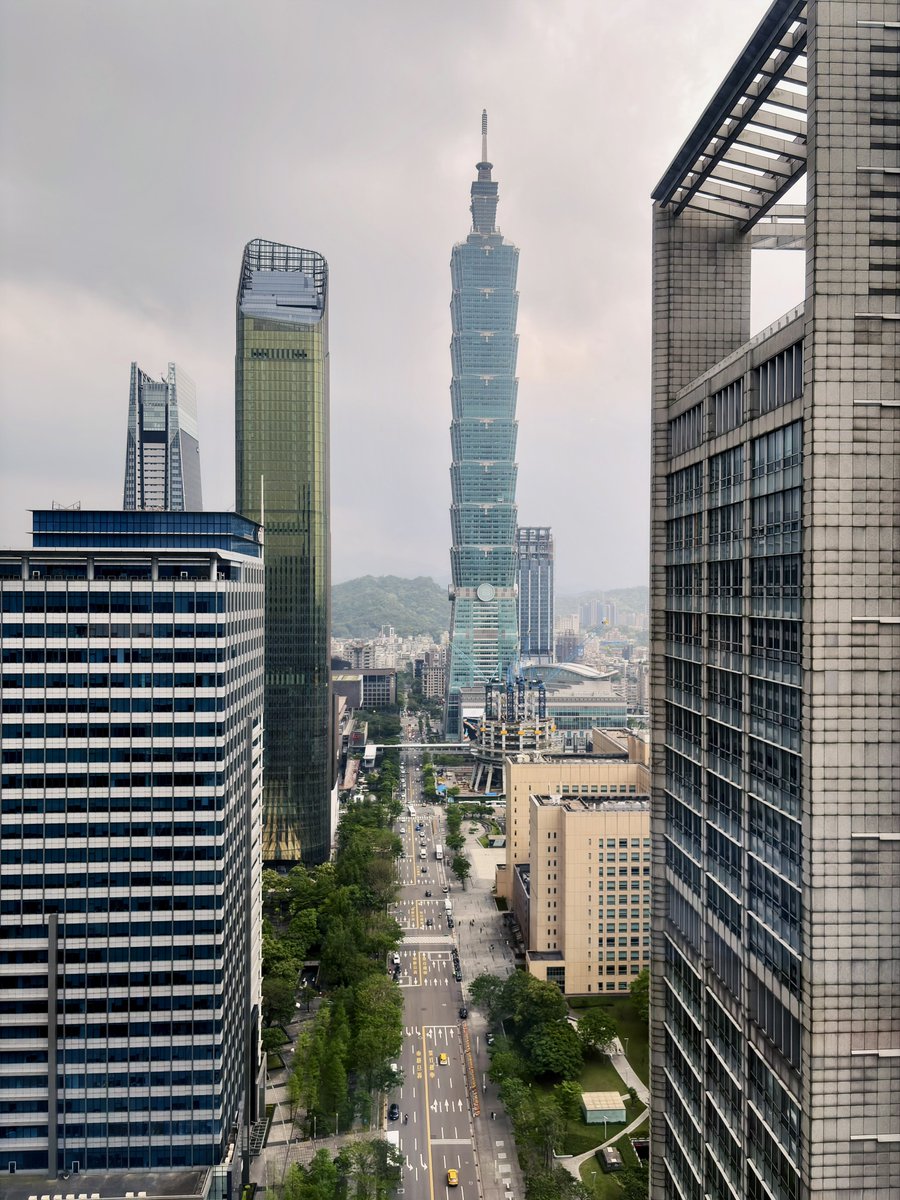 manabu tweet media