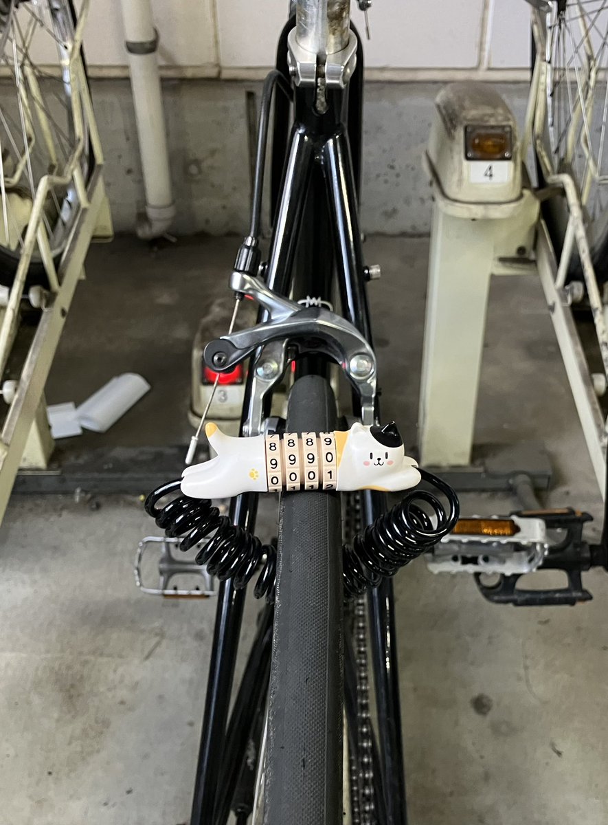 ヤマダ tweet media