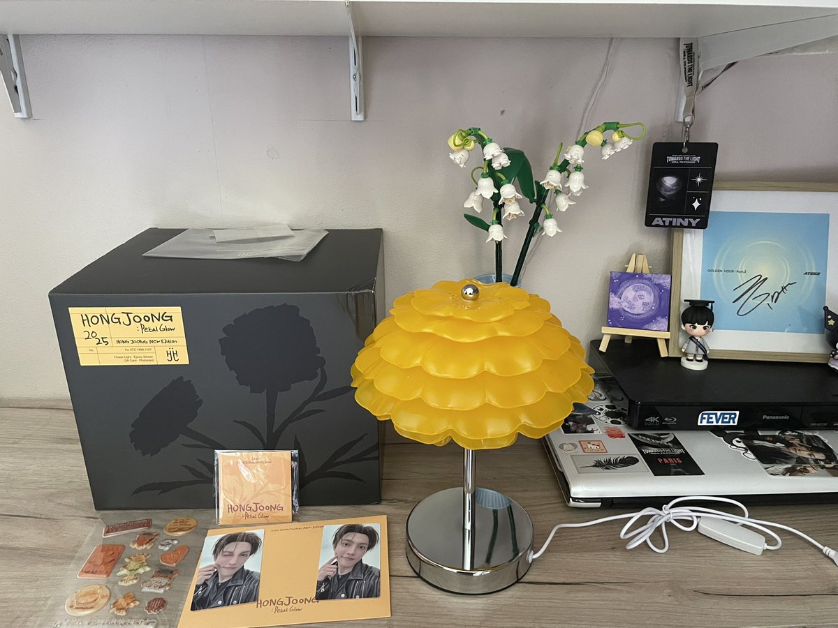 h8ngming's tweet photo. J’ai bien reçu la merch🥰merci encore c’est parfait comme toujours 😊 @LuminyaShop #LuminyaProof https://t.co/UVsgPhH3e0