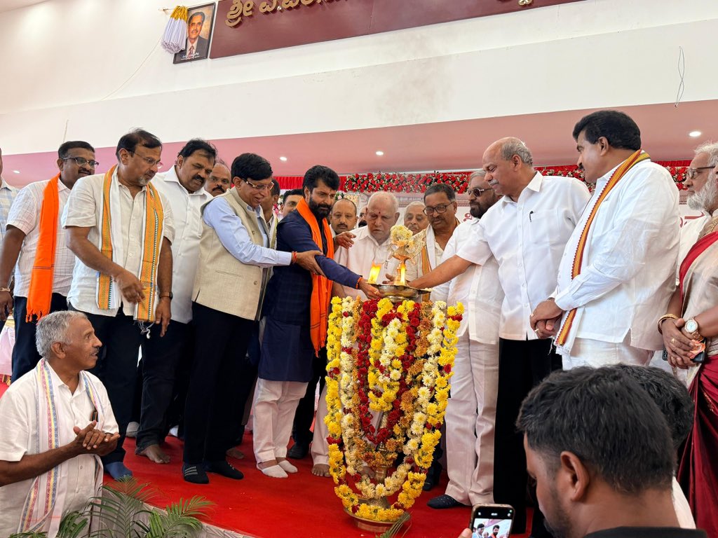 B.S.Yediyurappa tweet media