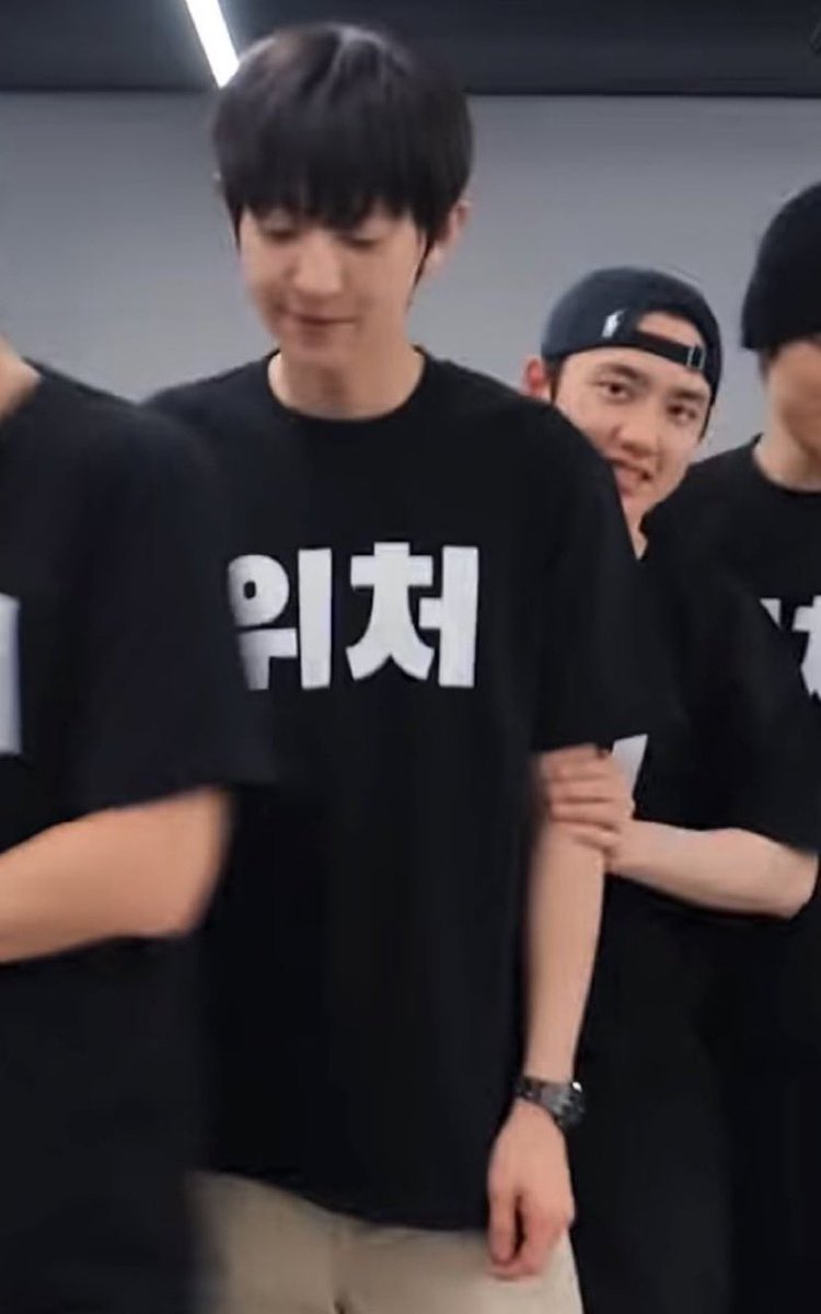 𝐌𝐑.𝐃𝐎𝐇 tweet media