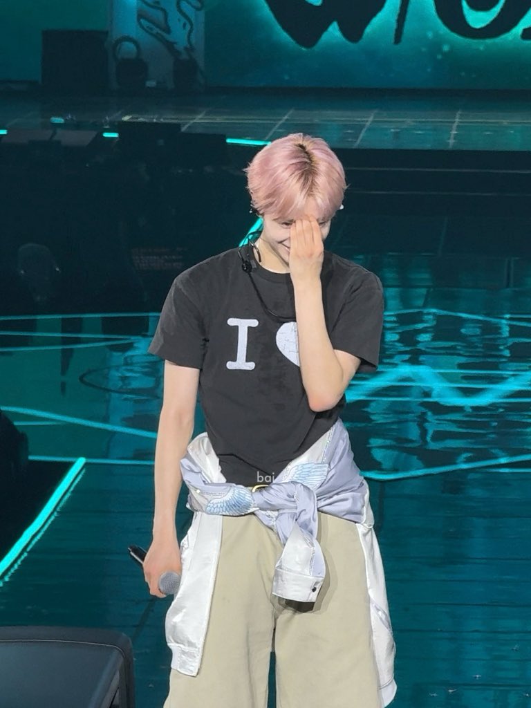 Bai /ᐠ ⩌⩊⩌マ ‧₊˚✩ tweet media