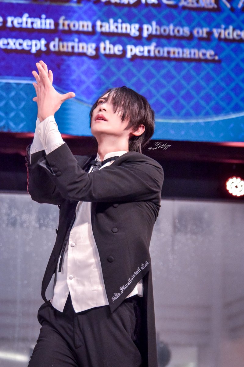 Detikjgo's tweet photo. 『 Apothéose 』ReleaseConcert  ☁️

#執事歌劇団
#執事喫茶swallowtail
#古谷
#執事 https://t.co/xLrcQc1yTI