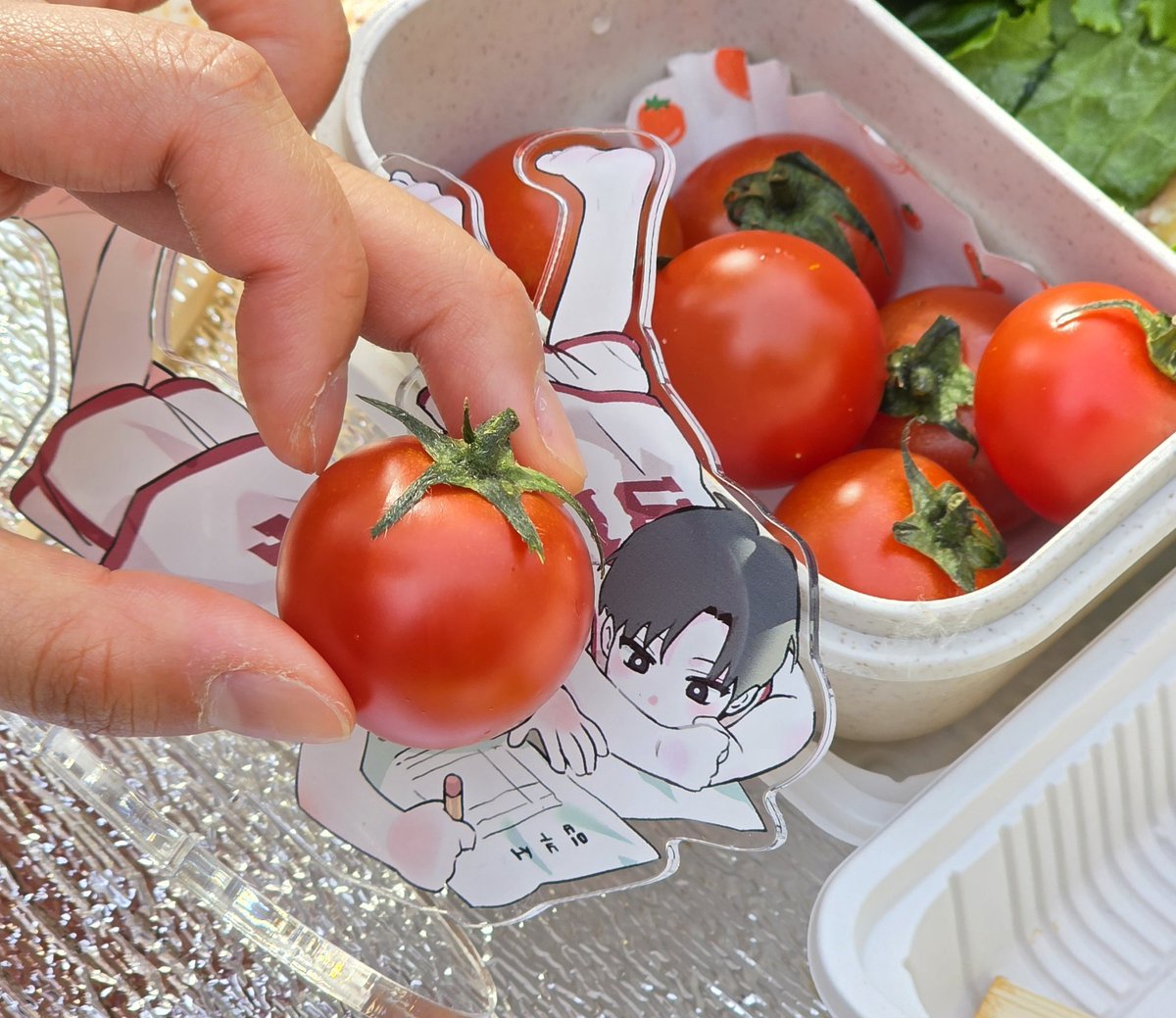 keeeenok's tweet photo. 피끼닉 다녀왔다내요 🍅🫐🐒🐒 https://t.co/0mAXuGzgEI